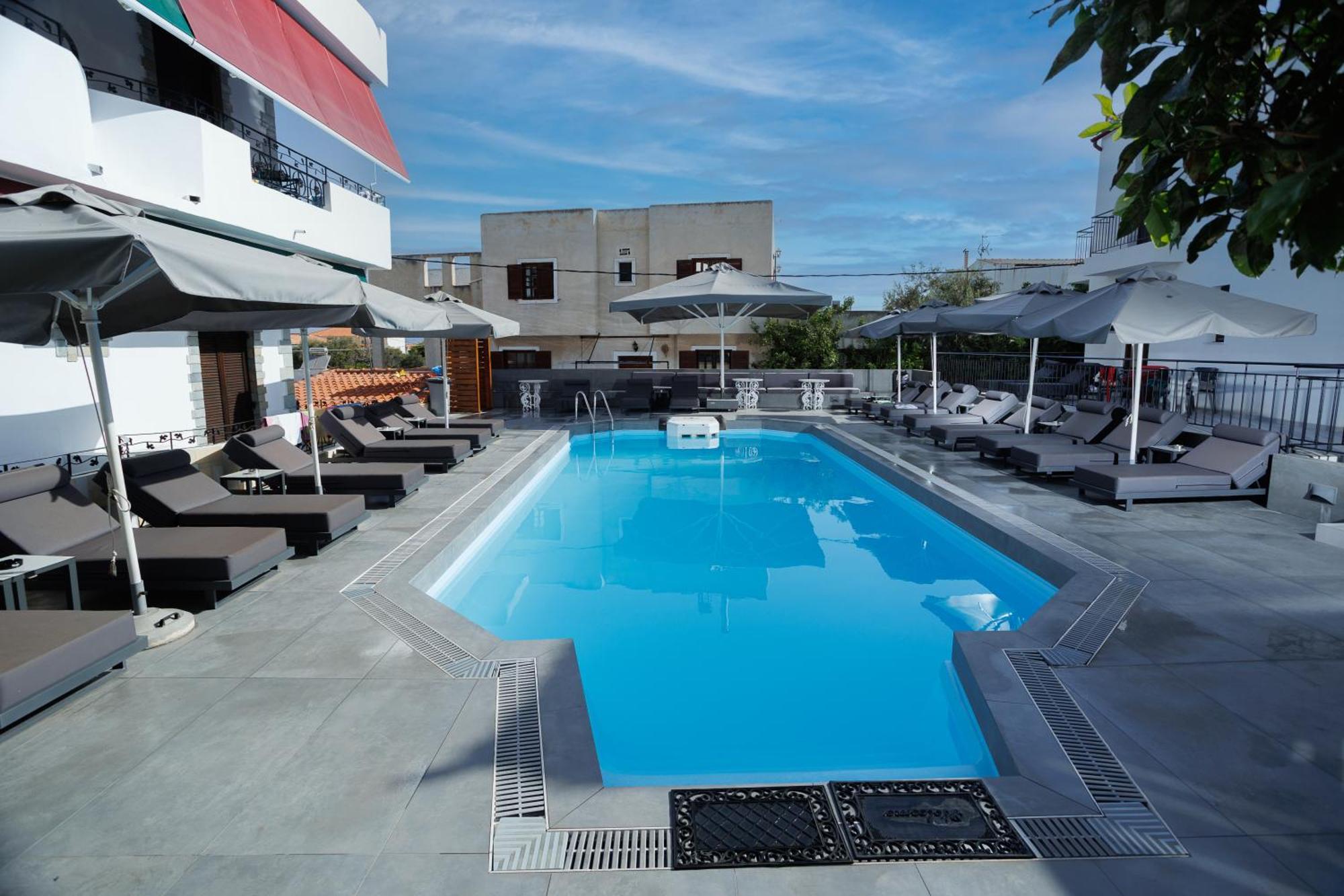 Yianna Hotel สกาลา ภายนอก รูปภาพ